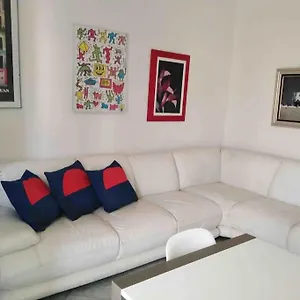 Lovely Flat, Super Connected To The Centre,wifi,4p Appartamento